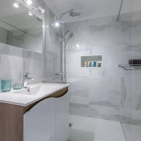 Brand New Apart With Sea View And Near The