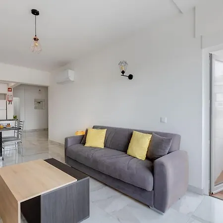 Apartment Brand New Apart With Sea View And Near The *