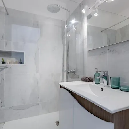 Brand New Apart With Sea View And Near The *